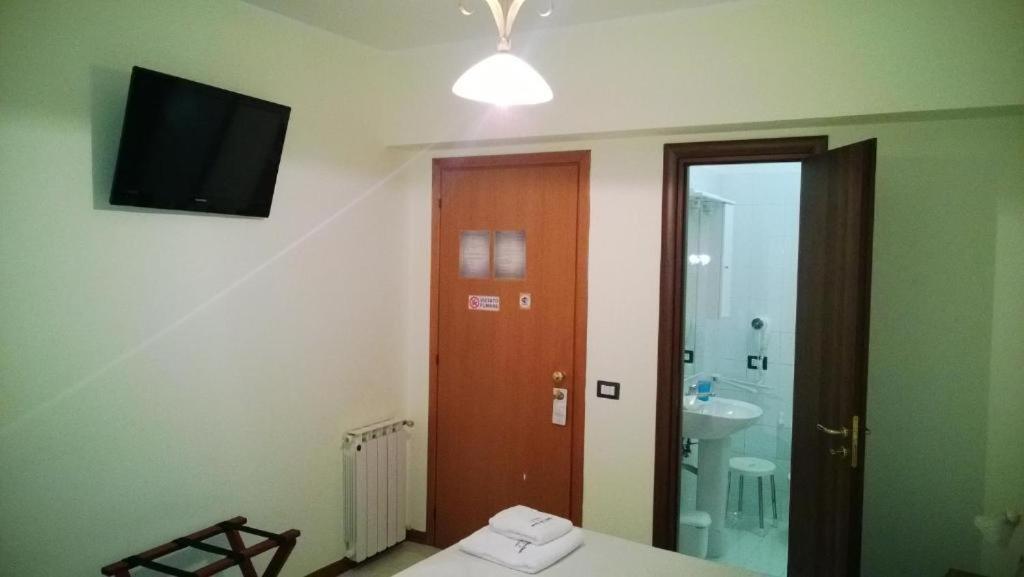 Bb Dante Bed and Breakfast Μεσίνα Εξωτερικό φωτογραφία